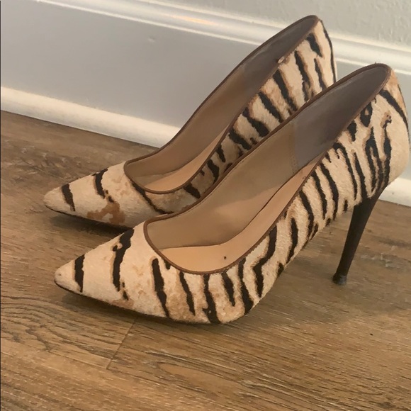 Pumps - Picture 1 of 3